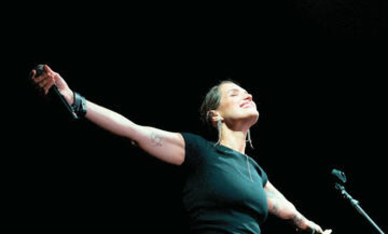 הופעות מוזיקה בישראל: "מארינה מקסימיליאן המופע החדש"