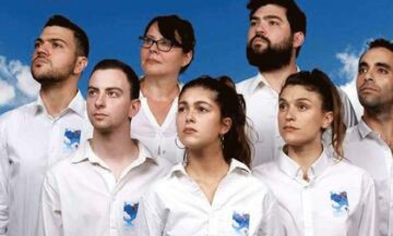 הצגות בישראל: "תיאטרון תמונע – הקהל מתבקש לעמוד"